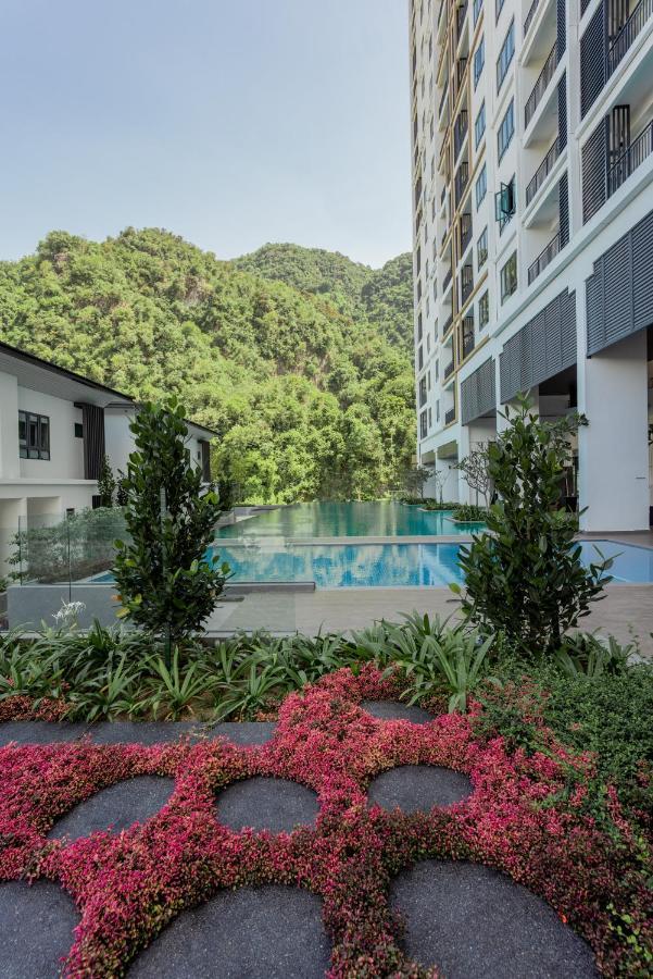 Tambun Lost World Sunway Onsen Luna 2r2b 8paxs Ipoh